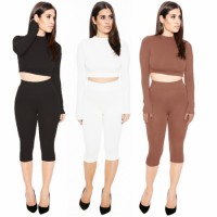 Long Sleeve Crop Top And Capri Pants 